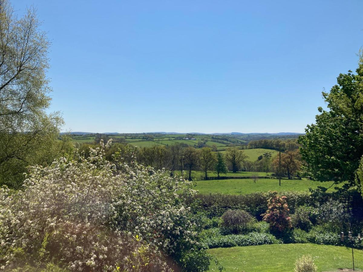 East Hillerton House Crediton Exterior foto