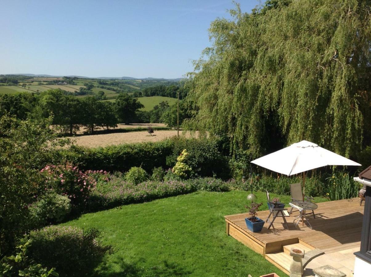 East Hillerton House Crediton Exterior foto